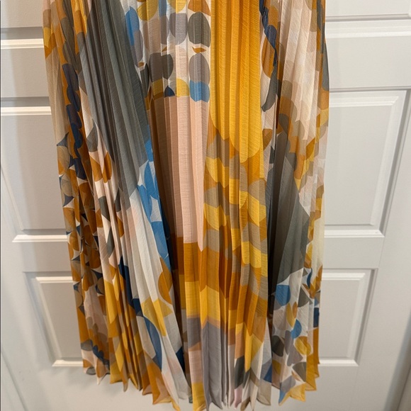 PANKAJ & NIDHI Norma Pleated Maxi Dress 4P - Picture 8 of 13